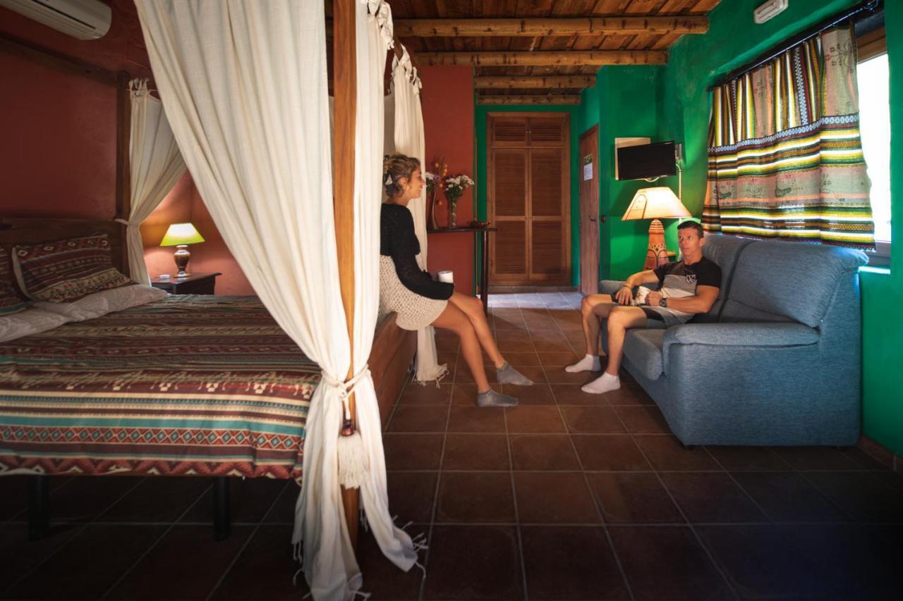 Tikal Boungalows Hotel Malcocinado  Exterior foto